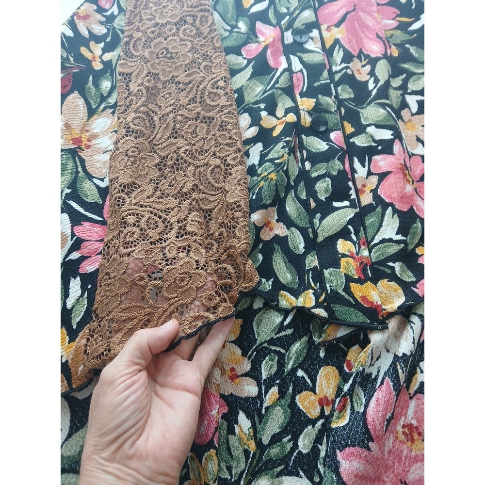 Zadie B's Floral Tunic Top High Low Button Front Brown Lace Modest Boho Shirt S - Picture 7 of 10